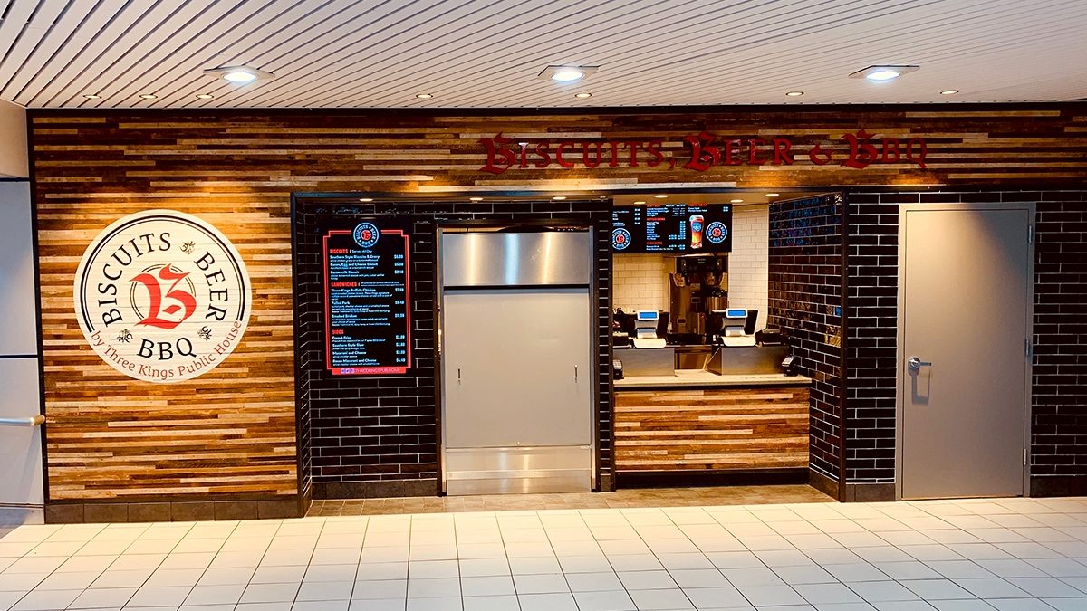 Biscuits, Beer & BBQ Makes Debut at STL’s Terminal 2 - St. Louis Lambert International Airport